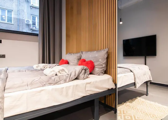 Near Ndk - Washer&dryer - Fast Wi-fi - Kitchenette