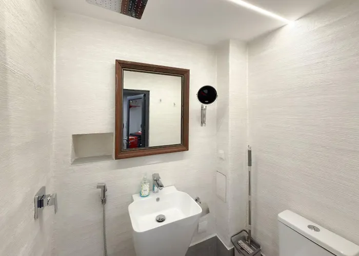 Near Ndk - Washer&dryer - Fast Wi-fi - Kitchenette شقة