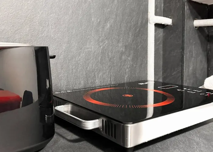 Near Ndk - Washer&dryer - Fast Wi-fi - Kitchenette *